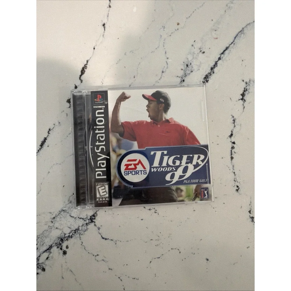 EA SPORTS Tiger Woods 99 PGA Tour Golf Sony PlayStation 1 1998 Manual Analog